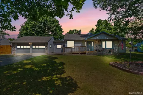 4440 Oakvista Ave, Independence, MI 48346