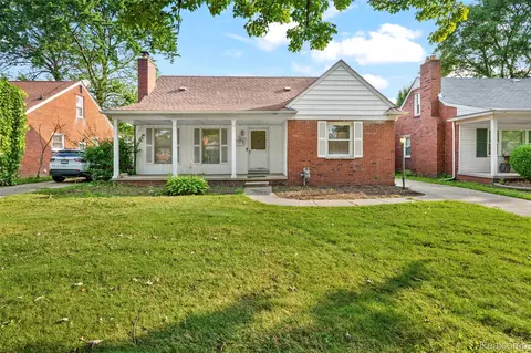 20919 Norwood Dr, Harper Woods, MI 48225