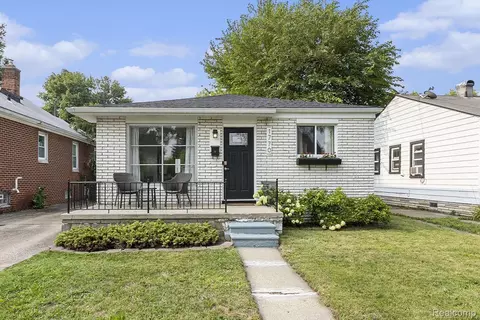 1770 College St, Ferndale, MI 48220