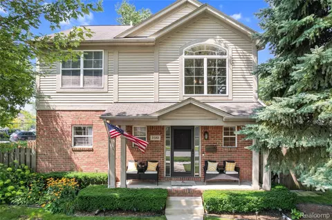 3485 Kenmore Rd, Berkley, MI 48072