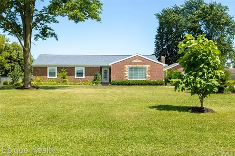 2581 S Van Dyke Rd, Bad Axe, MI 48413 photo 1