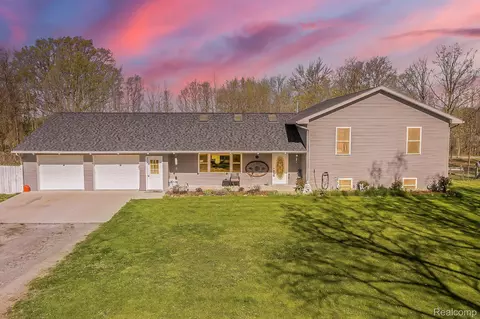 15756 Lewis Rd, Mussey, MI 48014