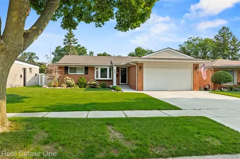 33026 Allen St, Livonia, MI 48154
