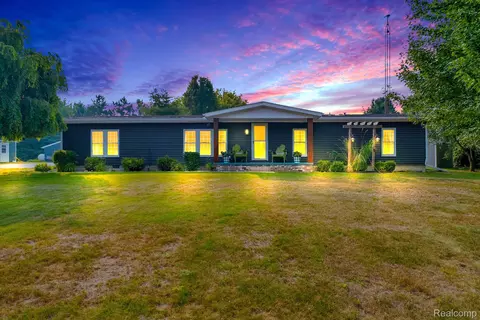 10077 Yale Rd, Greenwood, MI 48006
