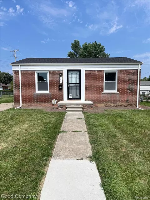 16701 Fairmount Dr, Detroit, MI 48205