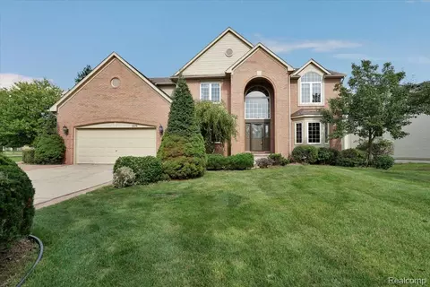 3178 Tiger Lily Ct, Ann Arbor, MI 48103