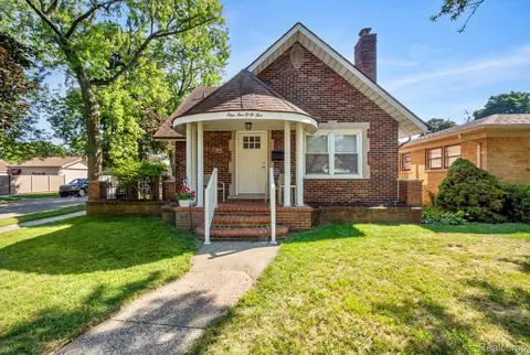 15005 Cleveland Ave, Allen Park, MI 48101