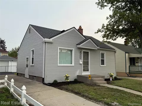 1357 Stewart Ave, Lincoln Park, MI 48146