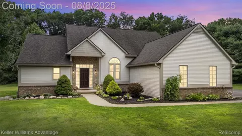 8891 Dexter Gables Ln, Dexter, MI 48130