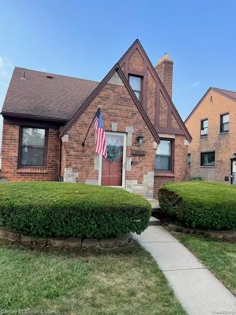 15802 Thomas Ave, Allen Park, MI 48101