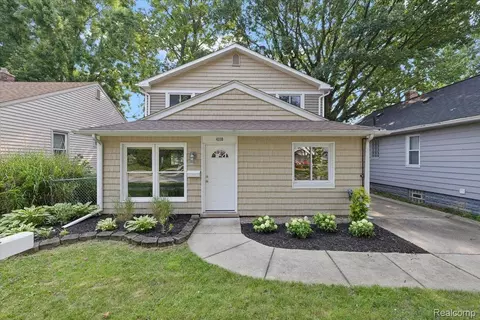 4110 Phillips Ave, Berkley, MI 48072