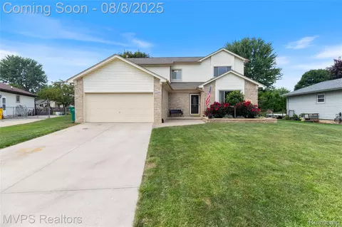 35707 Burton Ct, New Baltimore, MI 48047