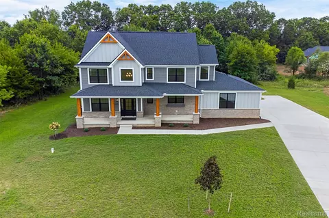 3097 Gecko Trl, Putnam, MI 48169