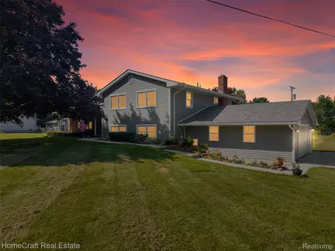 6211 Nollar Rd, Northfield, MI 48189