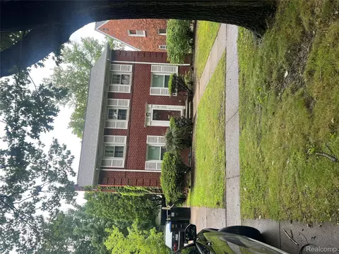 15135 Greenview Greenview Rd, Detroit, MI 48223