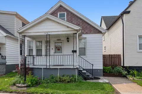 12091 Moran St, Hamtramck, MI 48212