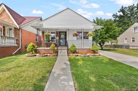 7841 Mead St, Dearborn, MI 48126