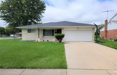 34305 Tyler Dr, Sterling Heights, MI 48310
