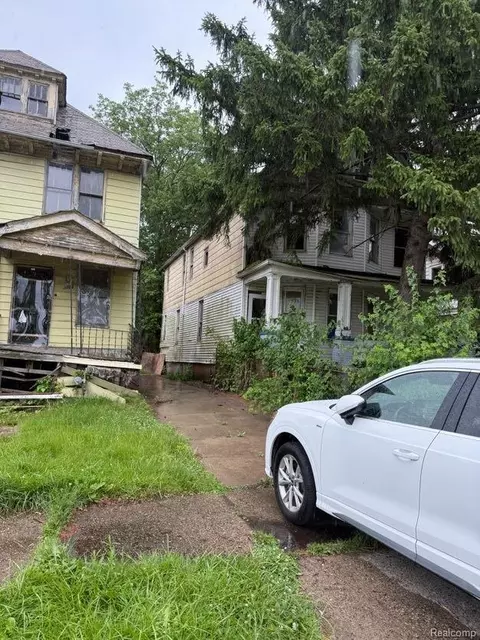 3068 Bewick St, Detroit, MI 48214
