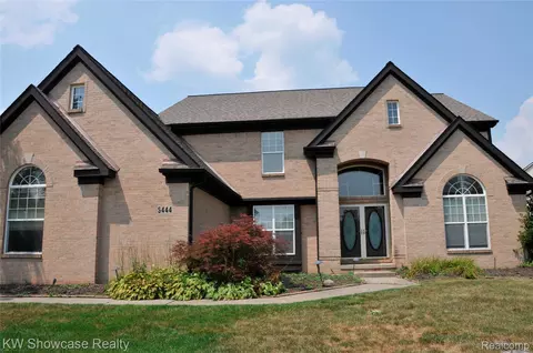 5444 Buell Dr, Commerce, MI 48382