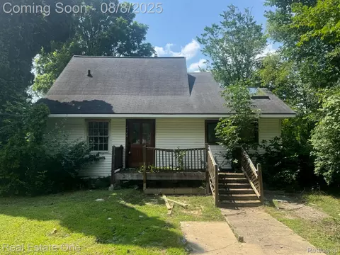 2524 Elmwood Ave, Ann Arbor, MI 48104