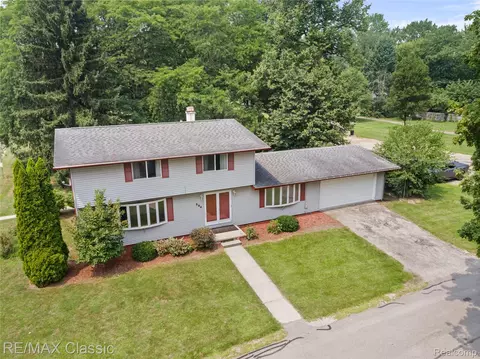 594 Maple Vista St, Imlay City, MI 48444