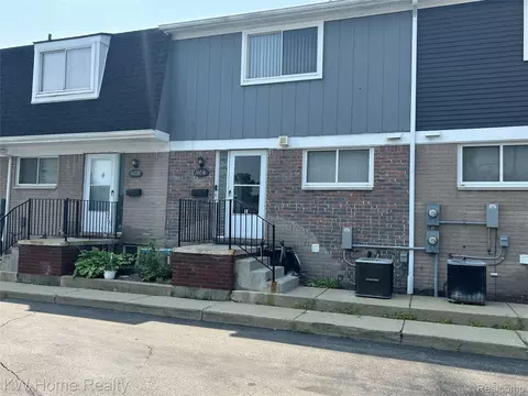 16036 W 11 Mile Rd, Southfield, MI 48076