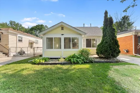 1848 Russell Ave, Lincoln Park, MI 48146