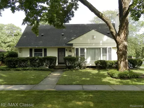 15006 Delaware Ave, Redford, MI 48239
