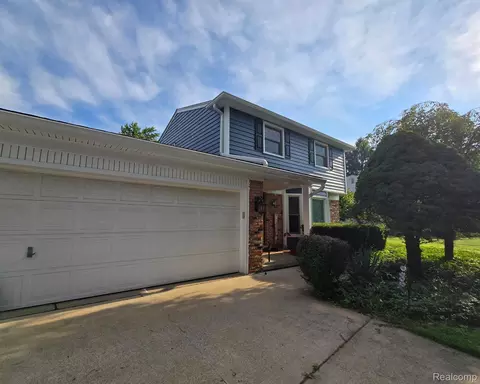 32920 6 Mile Rd, Livonia, MI 48152