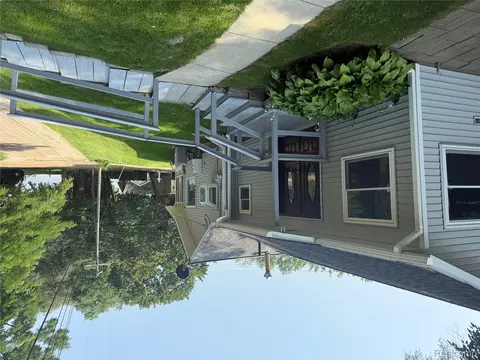 5905 Fonda Lake Dr, Brighton, MI 48116