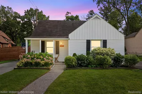 42439 Parkhurst Rd, Plymouth, MI 48170