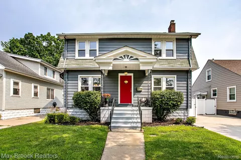340 W Troy St, Ferndale, MI 48220