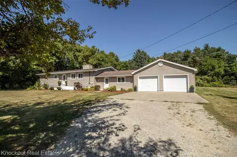 3890 Worth Rd, Standish, MI 48650