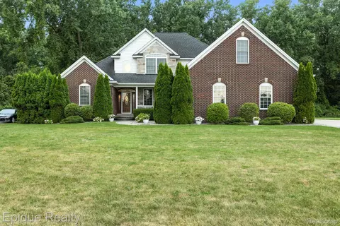 3656 River Rd, East China, MI 48054