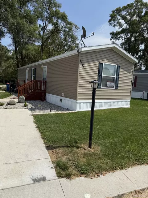 1643 Farm Ln, Reese, MI 48757