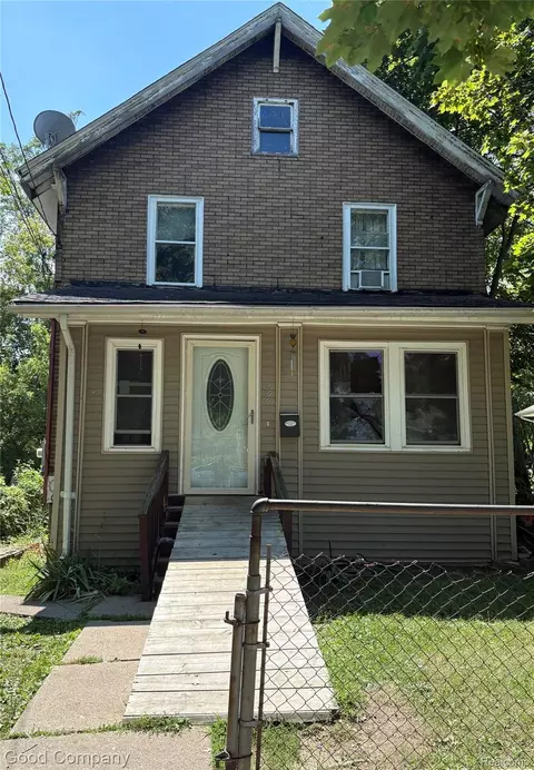 200 Prospect St, Pontiac, MI 48341