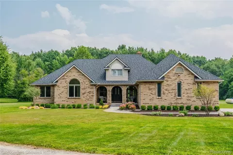 4468 Lyndon Ln, Northfield, MI 48105