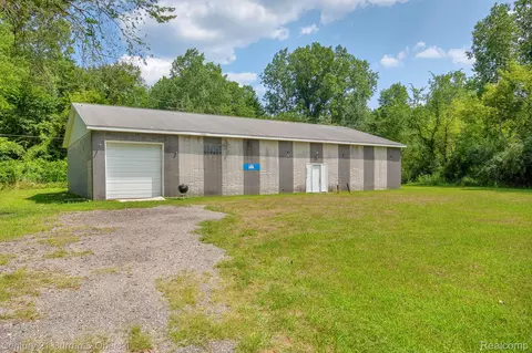 24473 Sumpter Rd, Belleville, MI 48111
