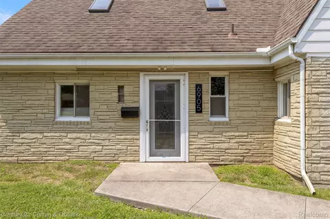 6905 N Beech Daly Rd, Dearborn Heights, MI 48127