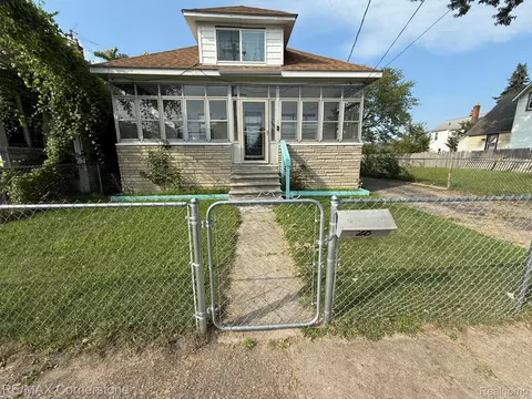 28 Labadie St, Ecorse, MI 48229
