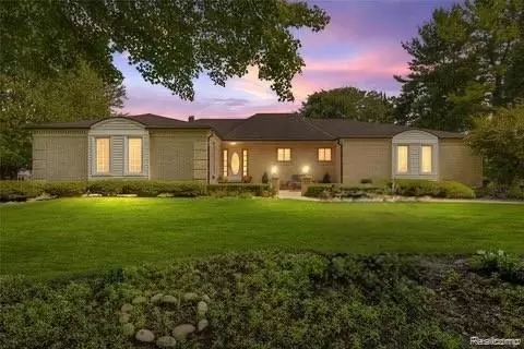 69504 Saxon Dr, Bruce Township, MI 48065