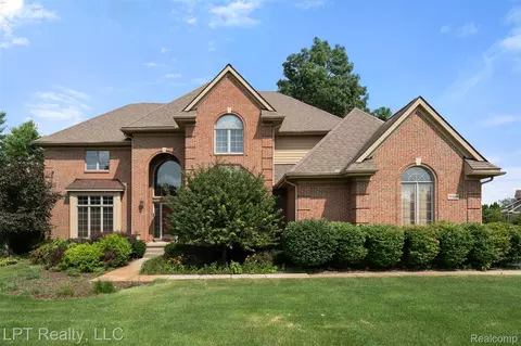 9968 Tuscany Valley Way, South Lyon, MI 48178
