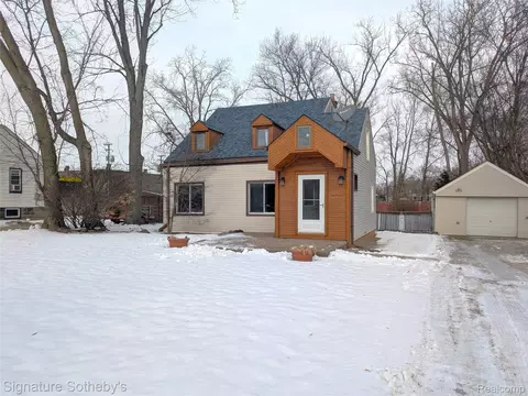 4205 Kendall Rd, Warren, MI 48091