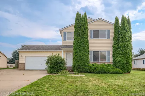 9446 Tiger Run Trl, Richfield, MI 48423