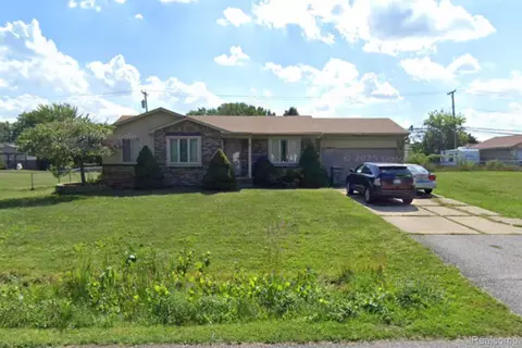 23900 Murray St, Clinton Township, MI 48035