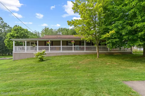 110 W Washington St, Byron, MI 48418