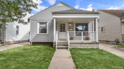 17958 Ruth St, Melvindale, MI 48122