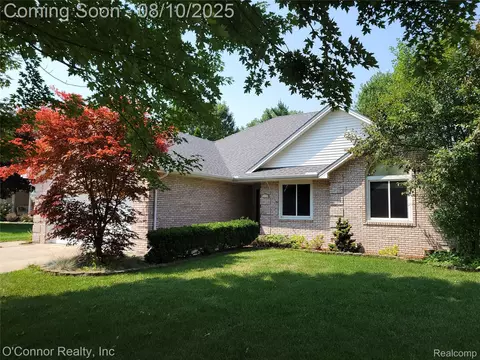 130 Michigan Ave, Marysville, MI 48040