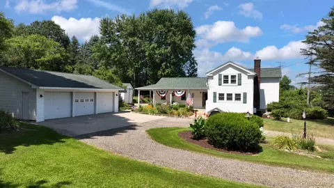 371 N Ortonville Rd, Ortonville, MI 48462